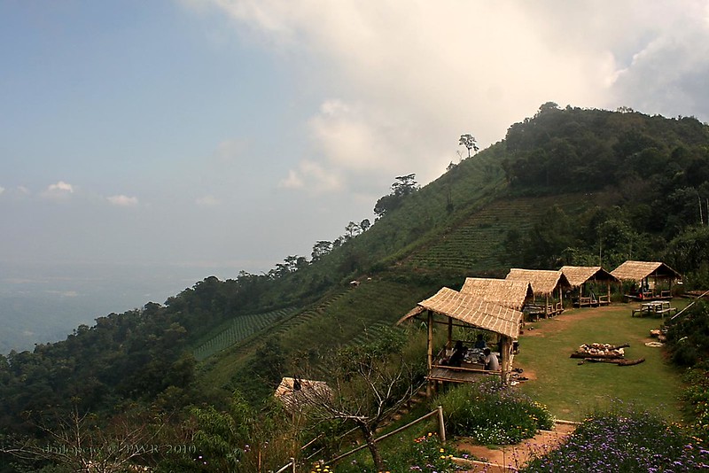 Mon Jam is a picturesque hilltop village in northern Thailand. 