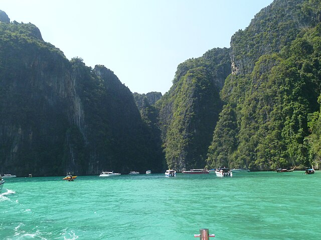 Maya Bay is another beach destination. Very beautiful, ranked in the world, located on Phi Phi Le Island, the second largest island of the Phi Phi Islands. in Krabi province It is a place of legendary beauty that has once won the hearts of travelers around the world. Immortalized by its starring role in the film "The Beach," this secluded bay has seen its natural beauty and delicate ecosystem gain a lot of attention. This and dedicated conservation efforts have paved the way for the rebirth of this tropical paradise. In this article, we explore Maya Bay's restoration and its lessons for responsible tourism.