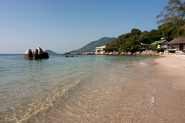 Koh Tao is often the first choice for many divers looking to begin their underwater adventures.