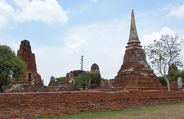 Wat Mahathat is located in Phra Nakhon Si Ayutthaya Province, Thailand. It is an important historical site.