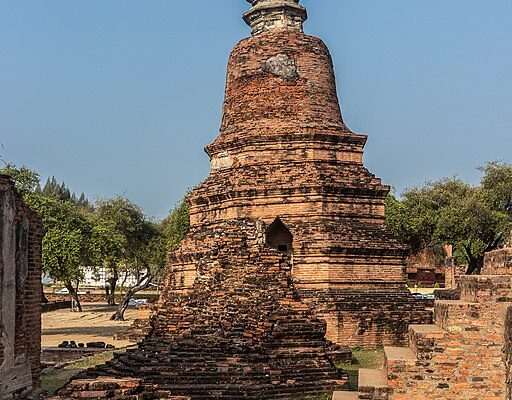 Ratchaburana Temple: Unveiling the Enigmatic Splendor of Ayutthaya's Treasured Relic