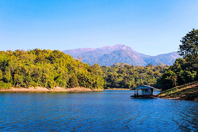 Pom Pi Viewpoint: Embracing Nature's Canvas in Kanchanaburi