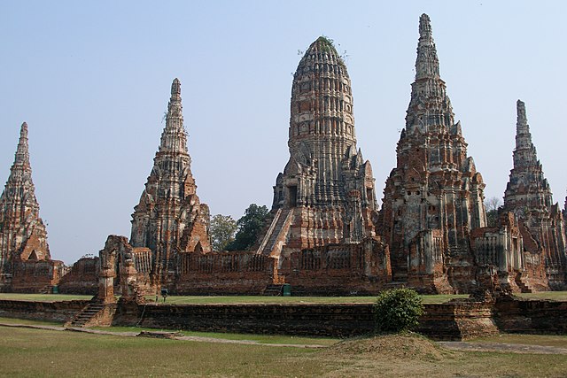 Wat Chaiwatthanaram - A Historical Khmer-style Temple in Ayutthaya, Thailand