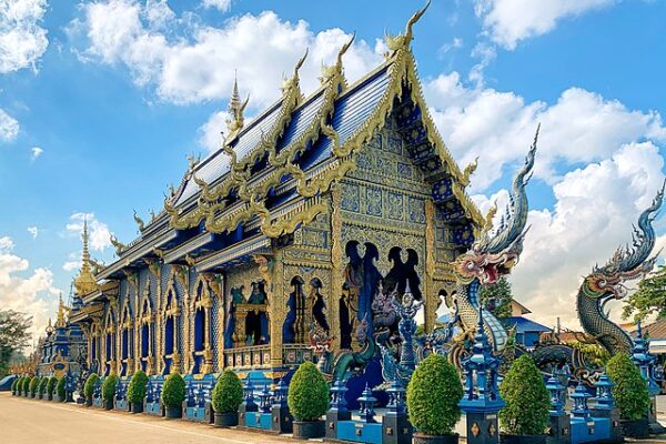 Wat Rong Suea Ten: A Marvel of Contemporary Buddhist Art in Chiang Rai