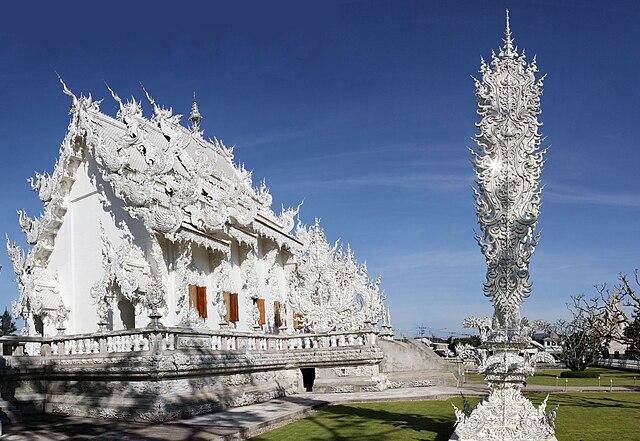 The Enigmatic Beauty of Wat Rong Khun in Chiang Rai: A Surreal Blend of Tradition and Modernity